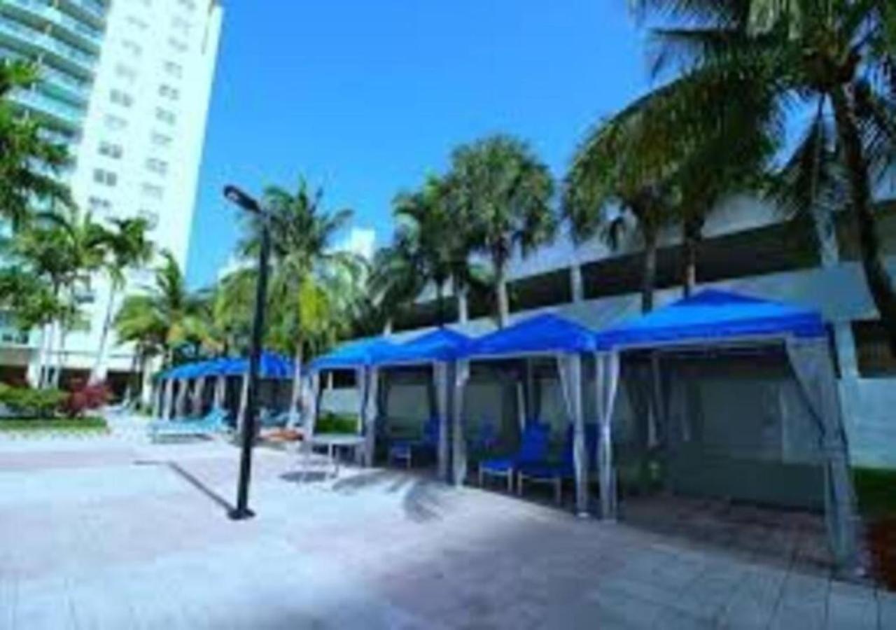 Zen Vacation Rentals Modern Penthouse Across Ocean Miami Beach Buitenkant foto