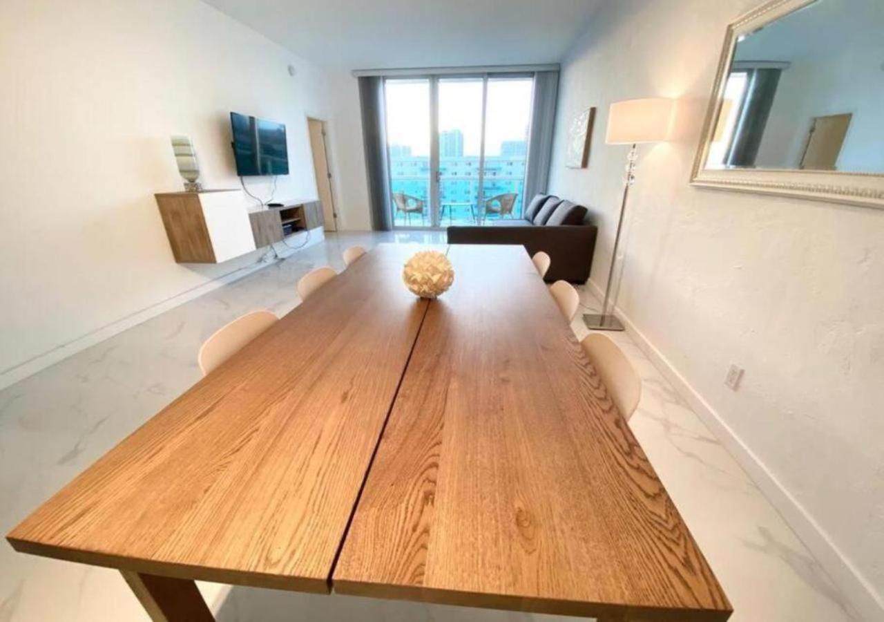Zen Vacation Rentals Modern Penthouse Across Ocean Miami Beach Buitenkant foto