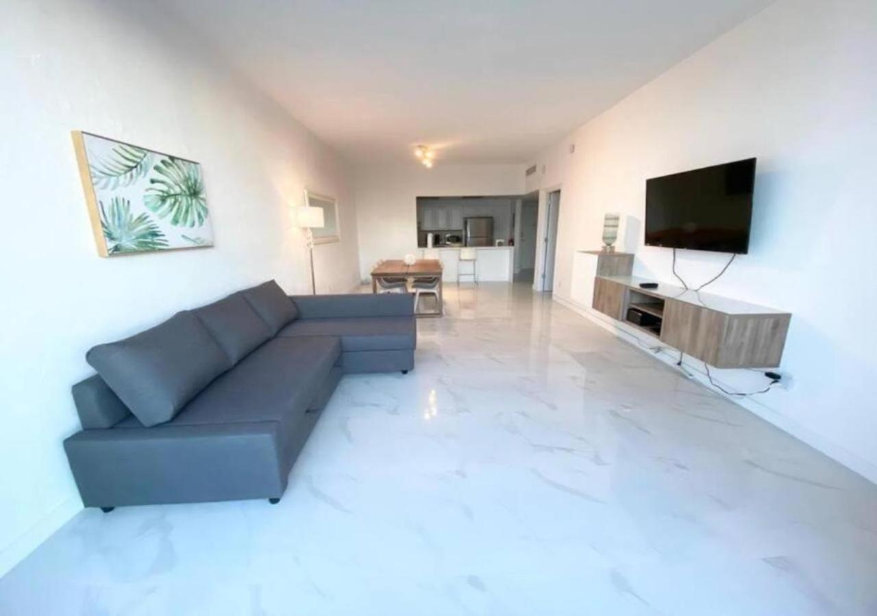 Zen Vacation Rentals Modern Penthouse Across Ocean Miami Beach Buitenkant foto